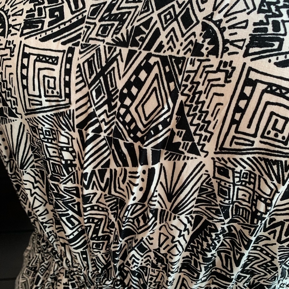 Geo Print Tunic - Picture 4 of 4